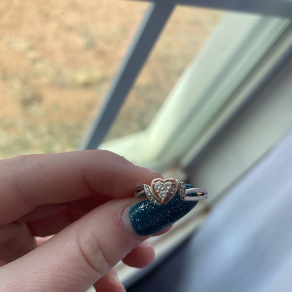 Paramount Ring - Picture 7 of 7